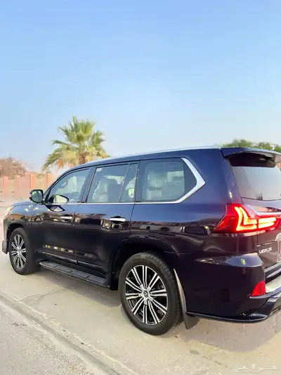 لكزس LX570s فل اوبشن DD 2018 قمة النظافة سعودي وكالة 5