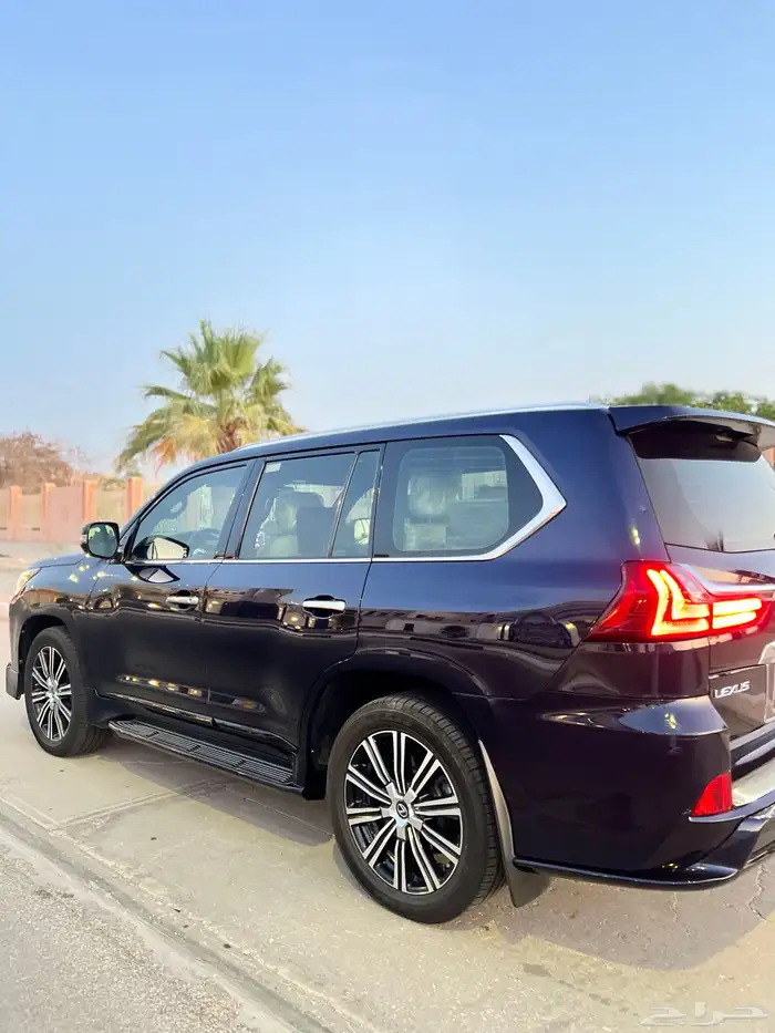لكزس LX570s فل اوبشن DD 2018 قمة النظافة سعودي وكالة 5