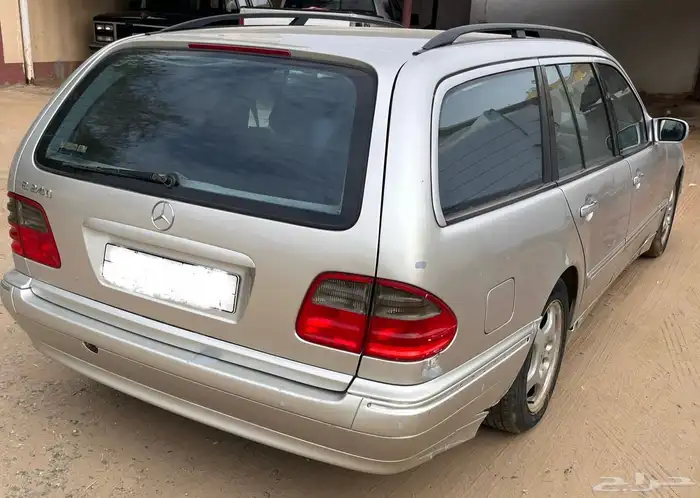 مرسيدس- بنز 2002 E240 2