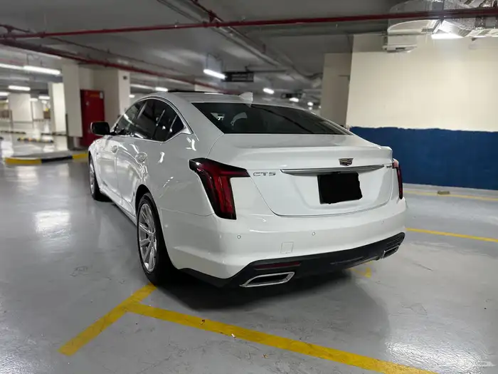 كاديلاك CT5 2024 10
