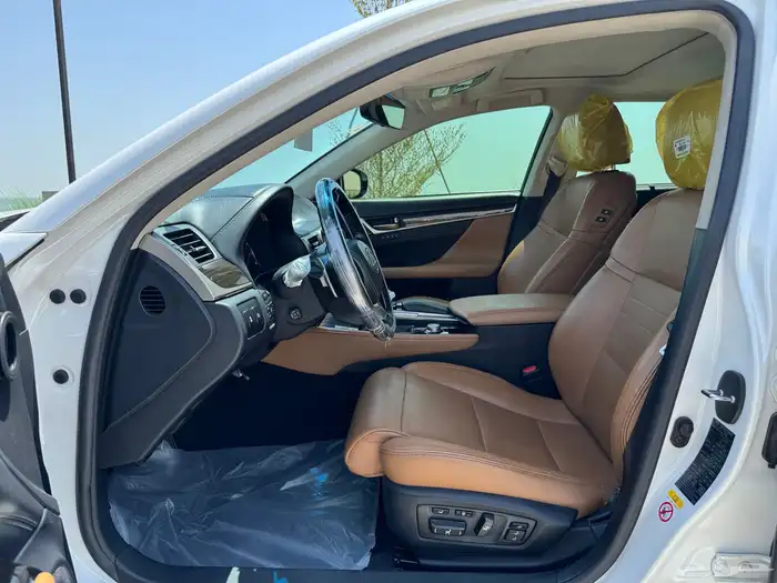 للبيع لكزس GS200t 2016 نظيف 26