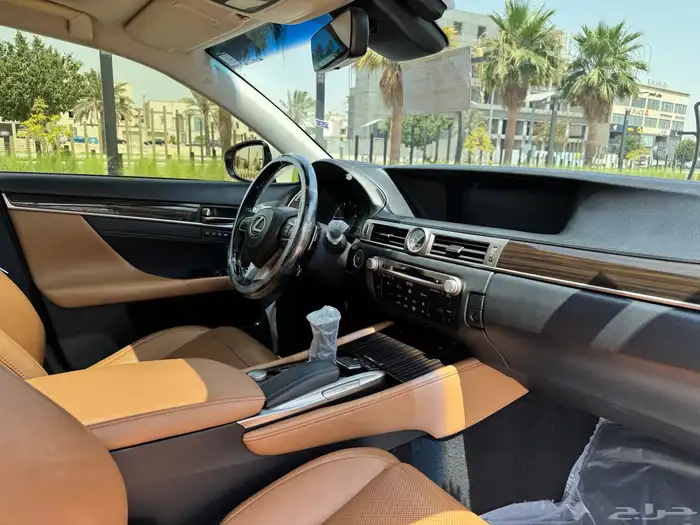 للبيع لكزس GS200t 2016 نظيف 47
