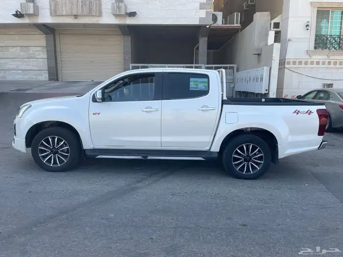 اسيوزو ديماكس GT فل 2020 1