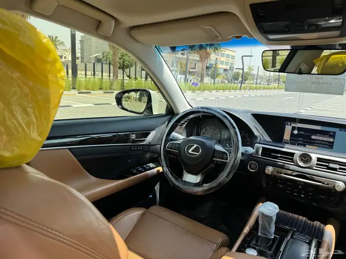 للبيع لكزس GS200t 2016 نظيف 40