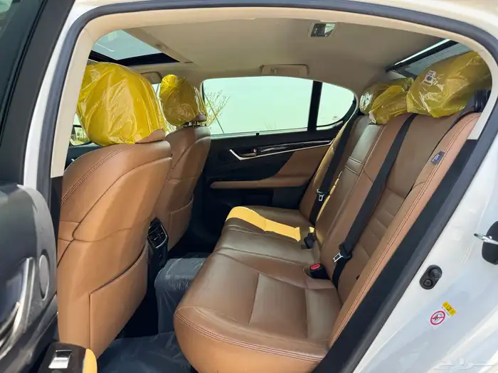 للبيع لكزس GS200t 2016 نظيف 32