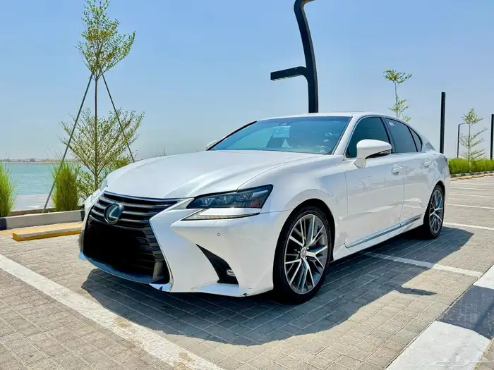 للبيع لكزس GS200t 2016 نظيف 7