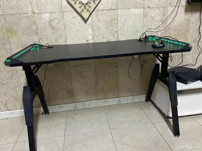 طاوله و كرسي قيمنق 4