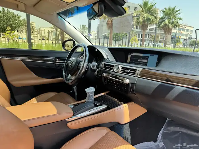 للبيع لكزس GS200t 2016 نظيف 48