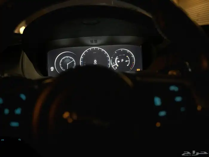 جاكوار F-pace 18