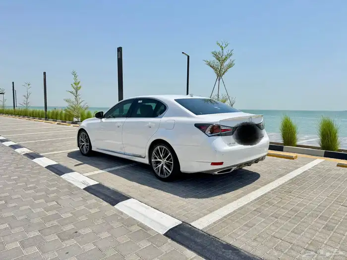 للبيع لكزس GS200t 2016 نظيف 8