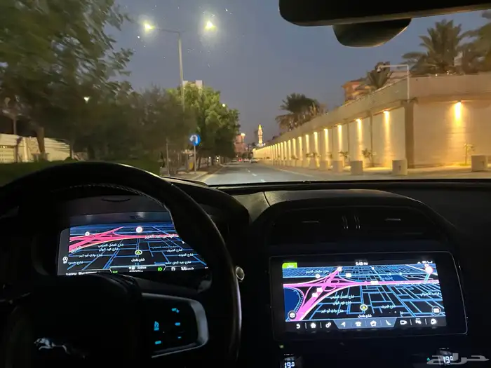 جاكوار F-pace 19