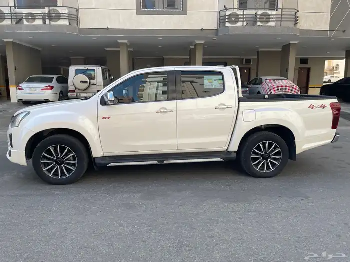 اسيوزو ديماكس GT فل 2020 10
