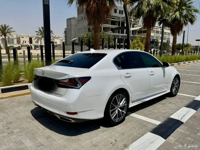 للبيع لكزس GS200t 2016 نظيف 19