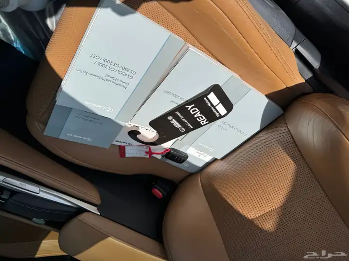 للبيع لكزس GS200t 2016 نظيف 51