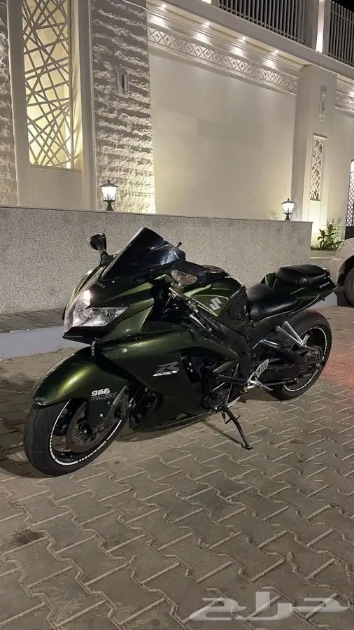 دباب سوزوكي 750 ريس 2009 1