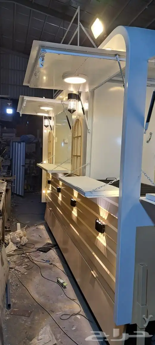 مختصون في بيع عربات الفود ترك بأنواعها 45
