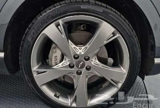 جينيسيس 2022 GV80 4