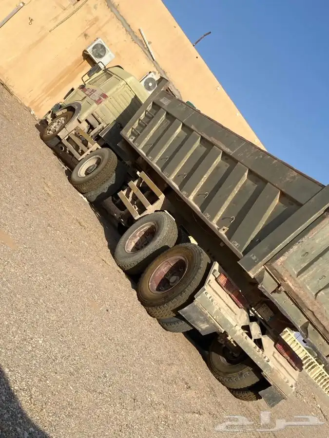 للبيع تريله البي مع الصندوق 2