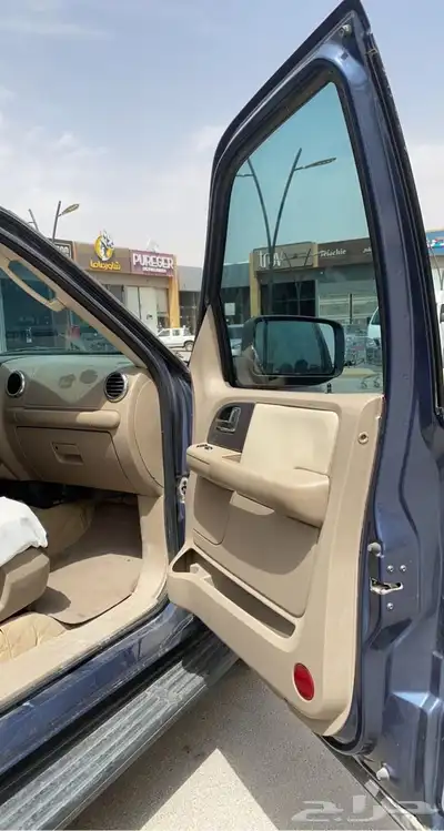 فورد اكسبدشن 2004 5