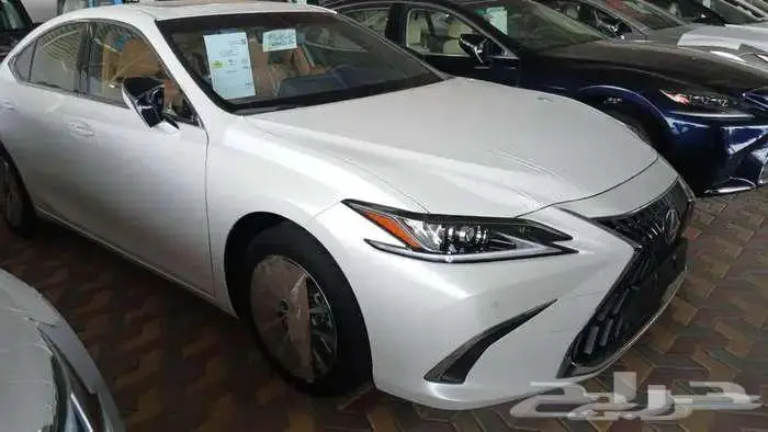 لكزس ES300 هايبرد اصفار سعودي 2024 1