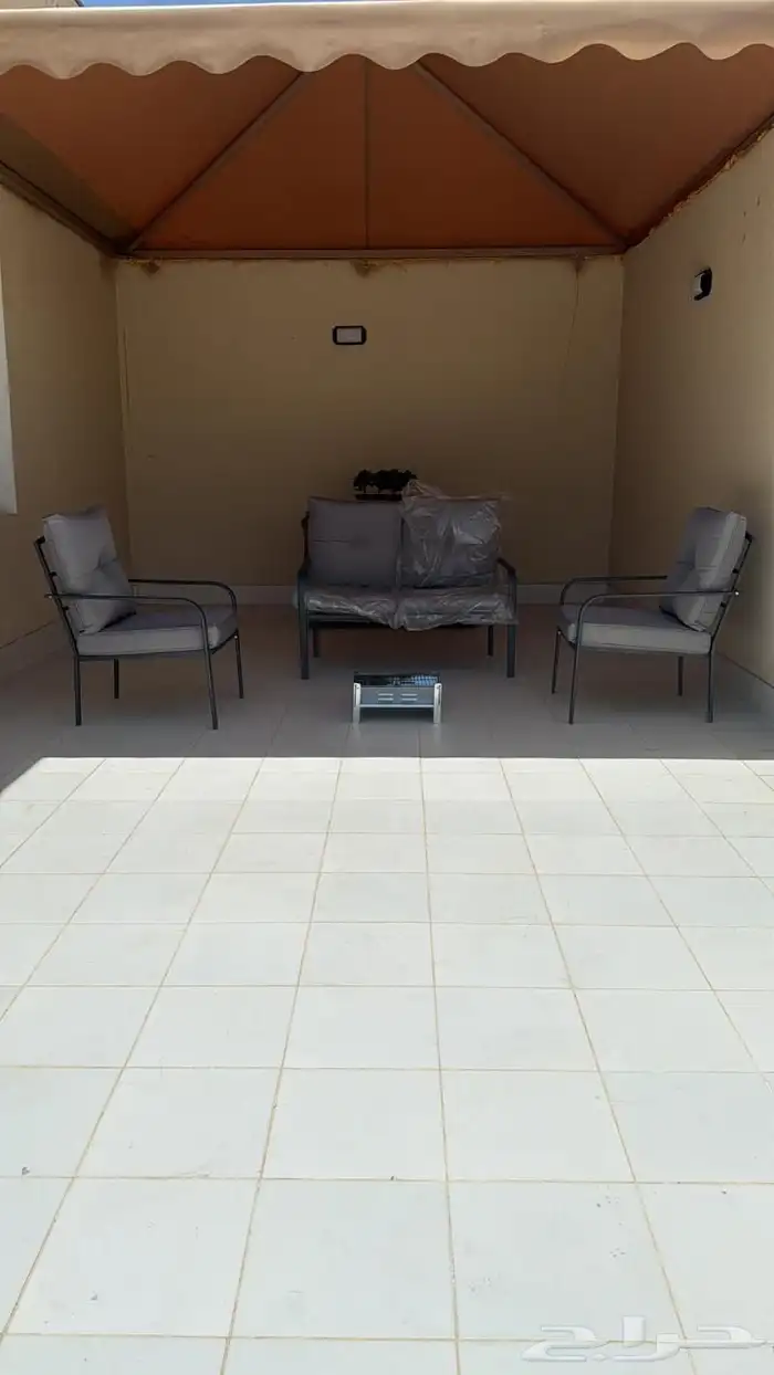 شقة روف سطح واسع مفروشة تأجير محجوزه إلى 29 ذو الحجه 25