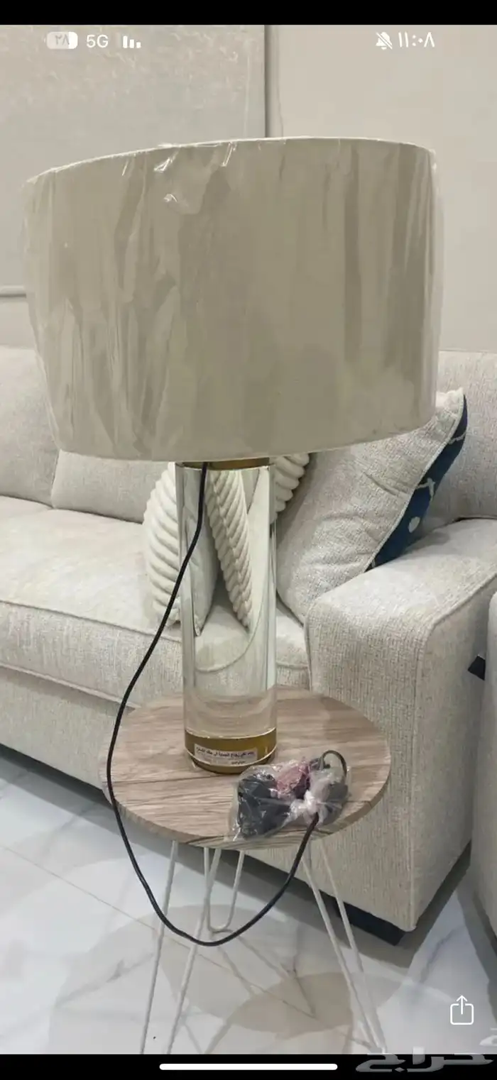 للبيع أباجورة من اشلي 0