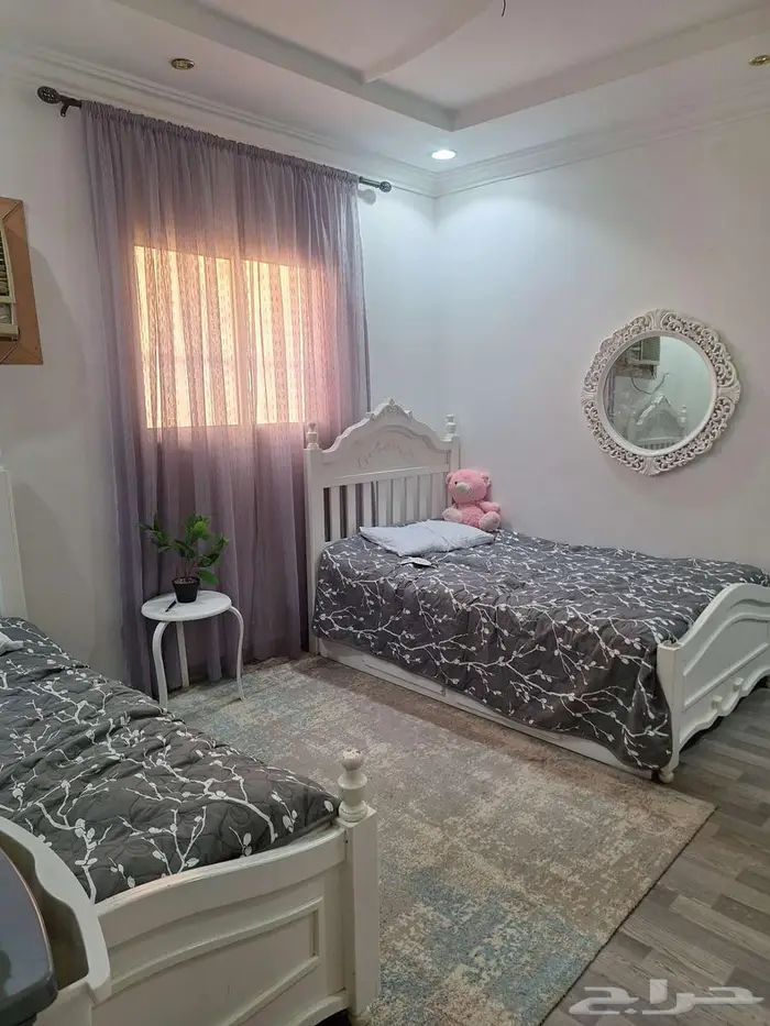 سريرين ودولاب 1