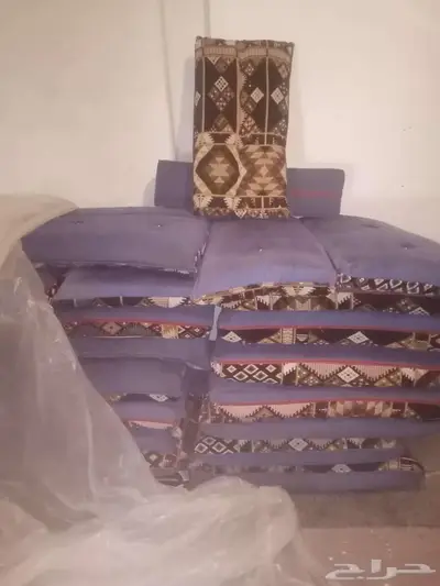 خيمة كبيرة و60 قطعة مجلس 3