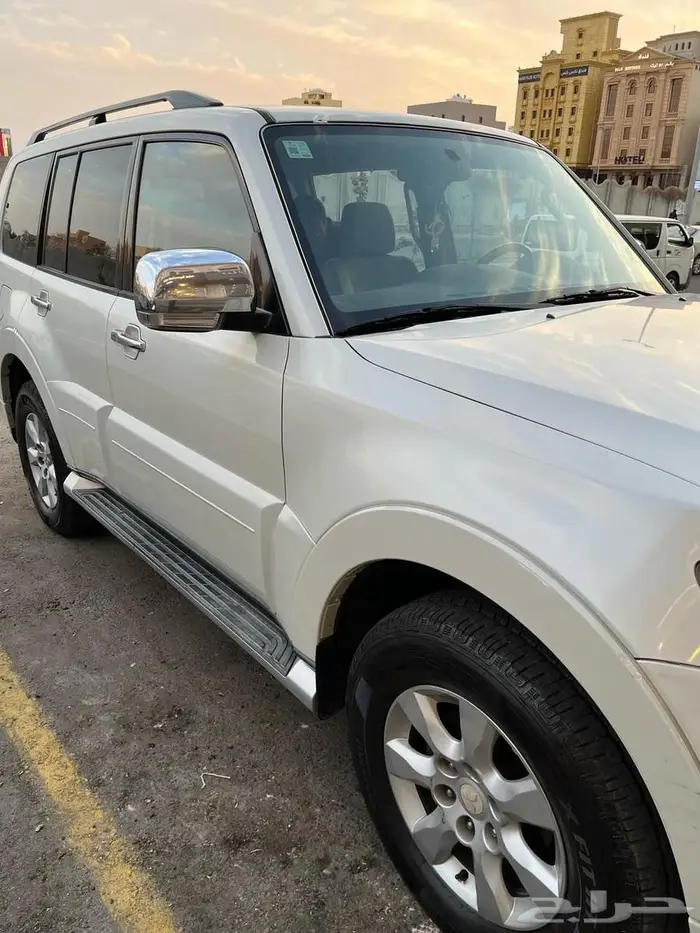 ( تم البيع ) ميتسوبيشي باجيرو GLS 2010 3.5 9