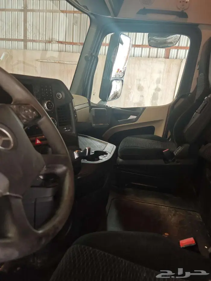 رأس شاحنة مرسيدس mp4 2