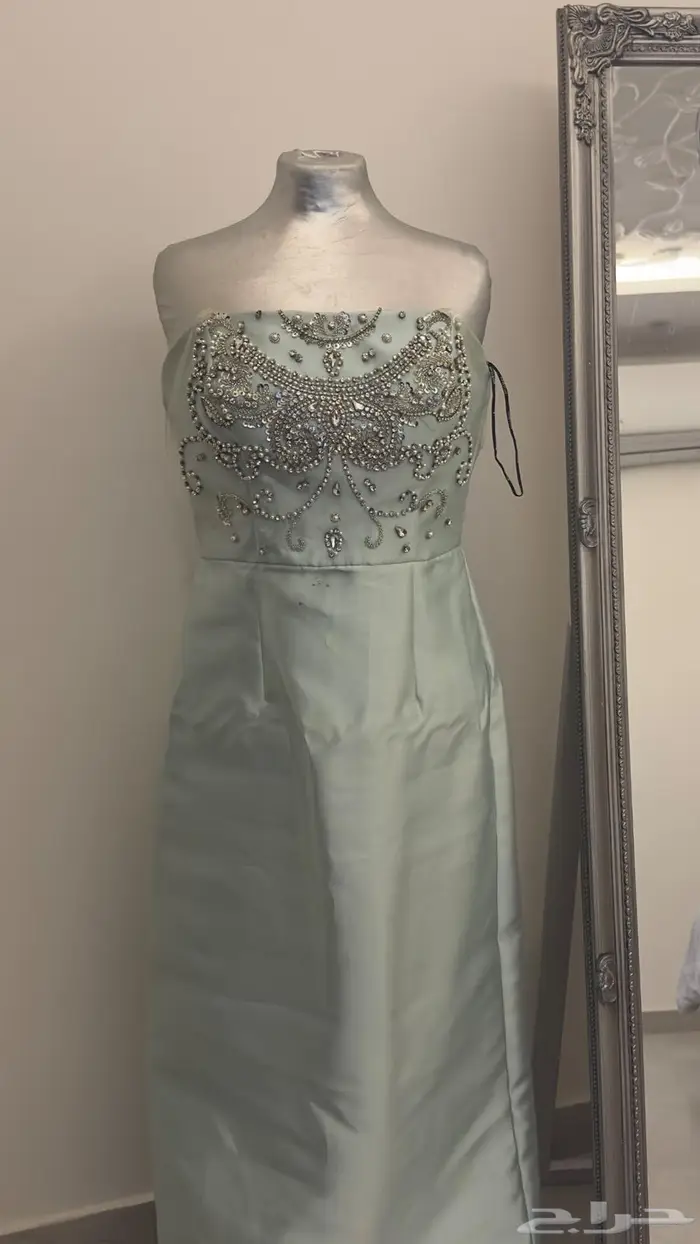 فستان من فيفيد مقاس 10 0