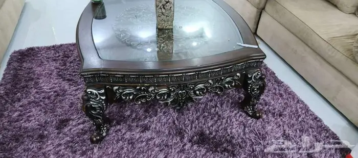 غرفة نوم ومدخل وطاولات 6
