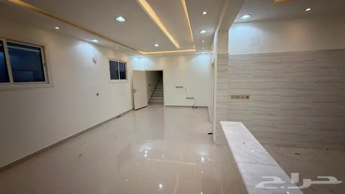 للايجار شقة جديدة بحي الرحاب 8