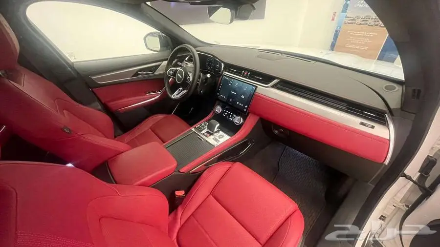 Jaguar F-Pace 2024 5