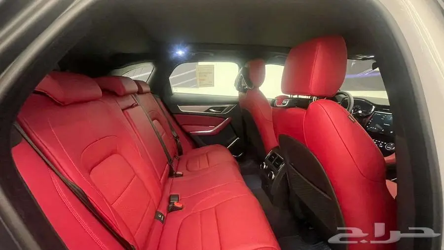 Jaguar F-Pace 2024 7