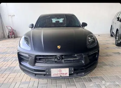 2023 Porsche Macan 2