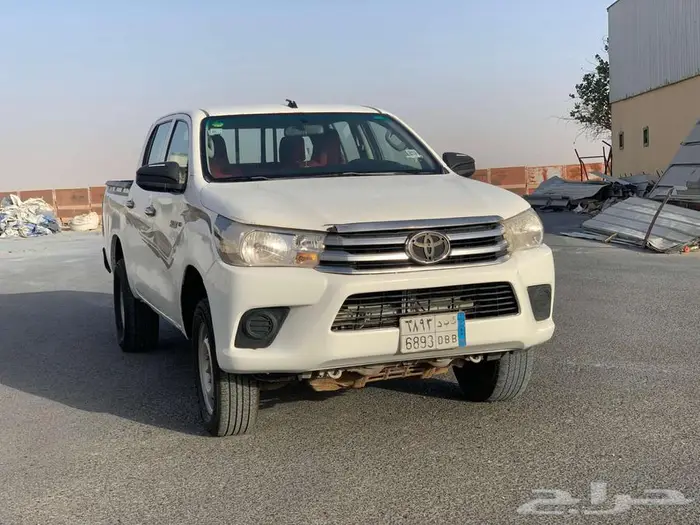 TOYOTA HILUX 4X4 2016 MODEL PETROL 11