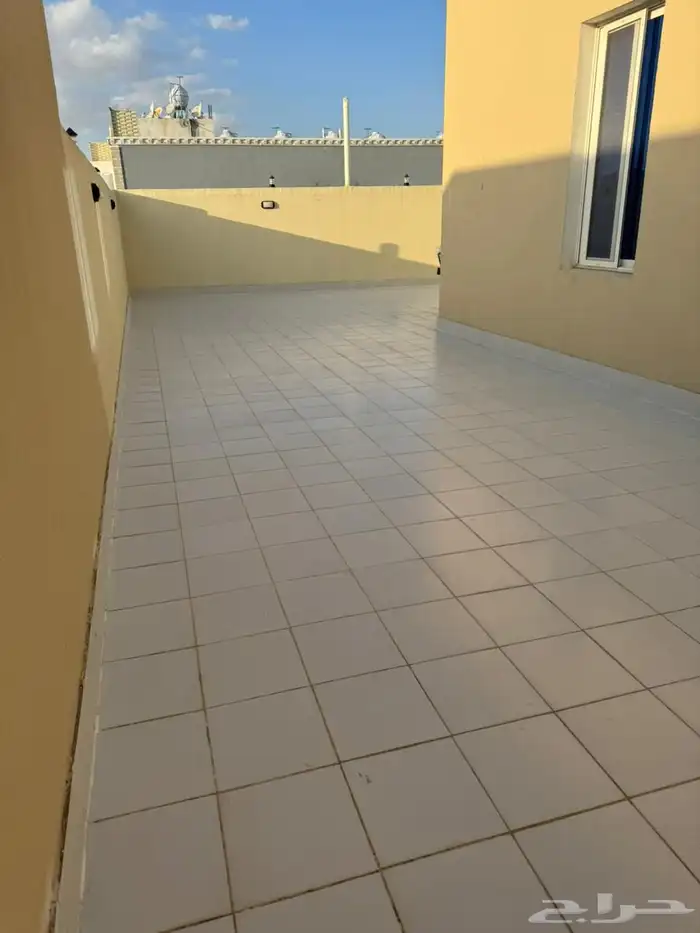 شقة روف سطح واسع مفروشة تأجير محجوزه إلى 29 ذو الحجه 18