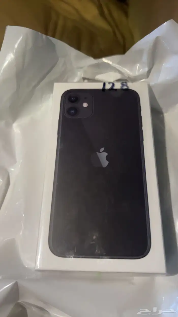 ايفون 11 جديد بكرتونه ما انفك 0