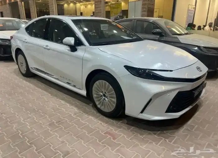 كامري Eاستاندر جنوط 2025 2