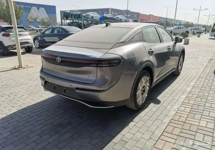 كراون هايبرد 2.5 7