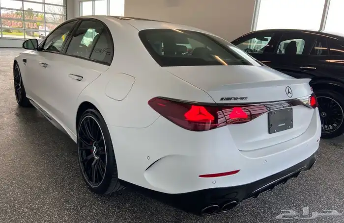 2025 Mercedes E53 AMG سعر جدا منافس 2