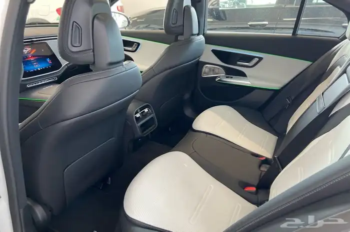 2025 Mercedes E53 AMG سعر جدا منافس 4