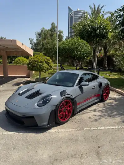 للبيع PORSCHE GT3 RS 1