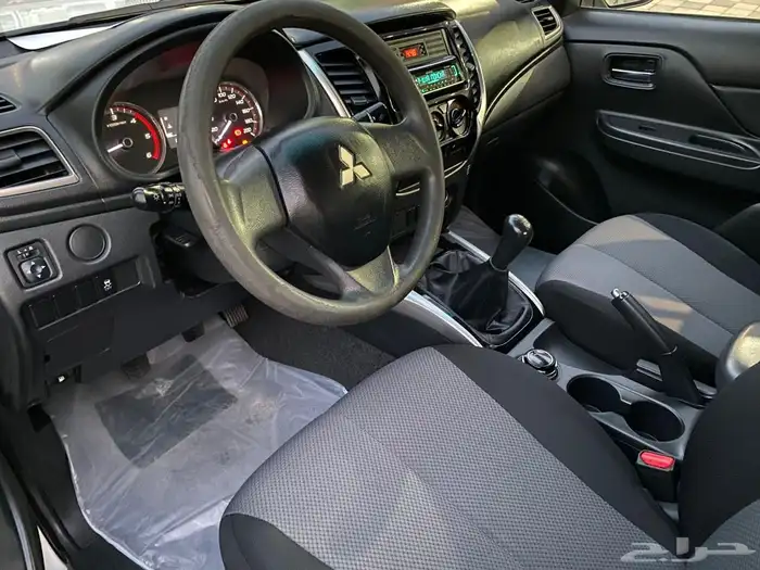 موستبيشي L200 2020 7