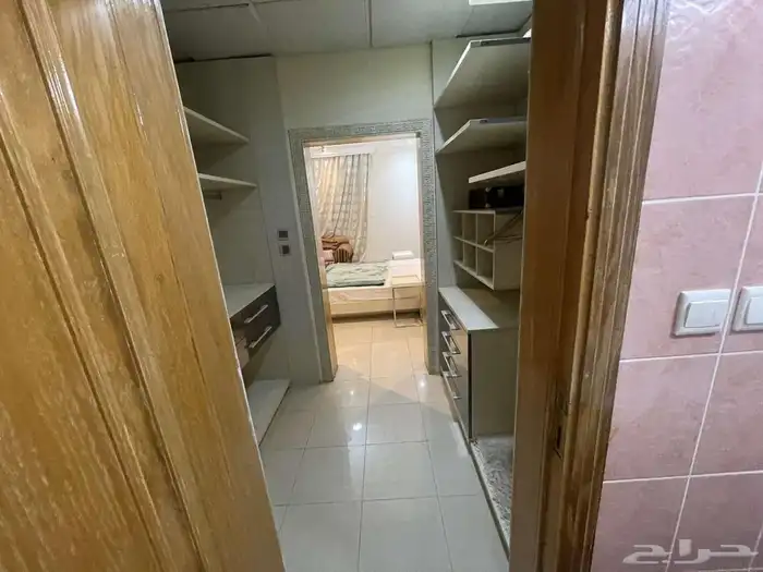 شقة مؤثثه اثاث فاخر للإيجار الشهري بجده حي الحمراء 12