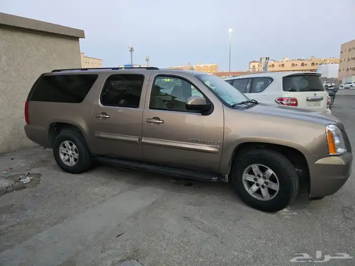 للبيع السيارة جي ام سي - يوكن طويل الموديل2007 3