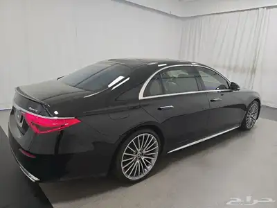 مرسيدس S580 شبه جديد داخل اوف وايت 2022 عرض ناري 2