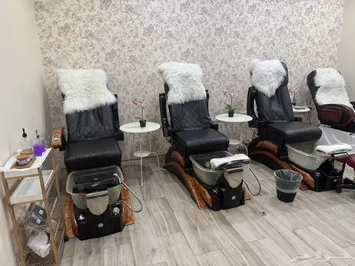 أدوات صالون تجميل نسائي كراسي تساريح كراسي بدكير وكنب 4