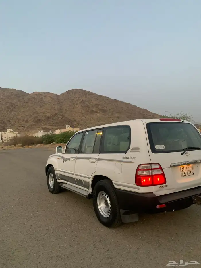 لاندكروزر 2005 10